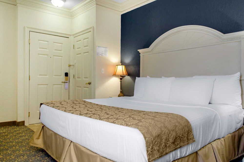 Hotel Clarion Pointe Lafayette Exterior foto